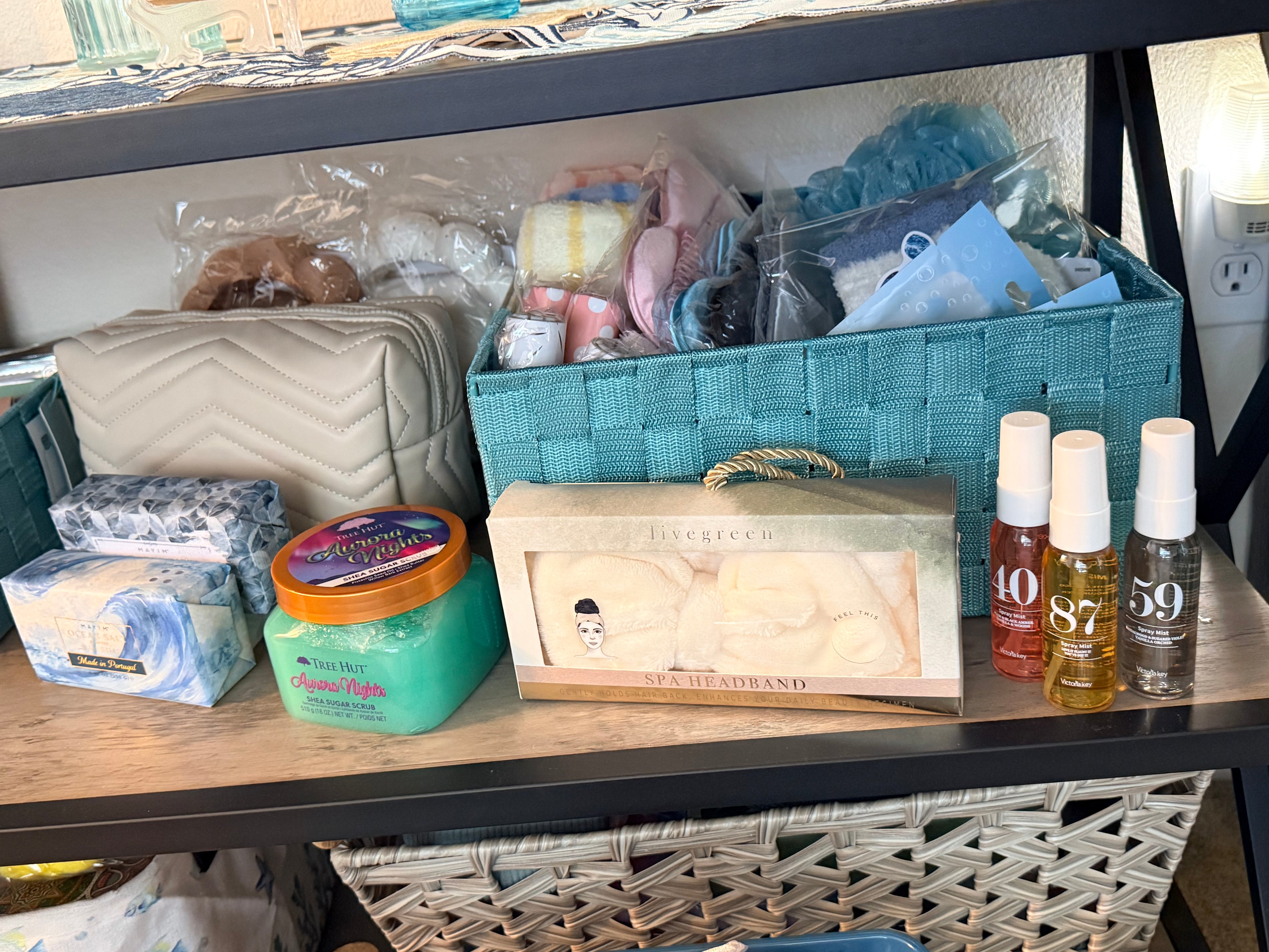 Deluxe Coastal Treasure Hunt